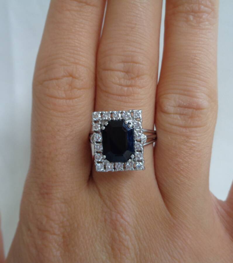 Verity Vintage 9ct Gold Sapphire & Diamond Cluster Ring | Rock n Rose