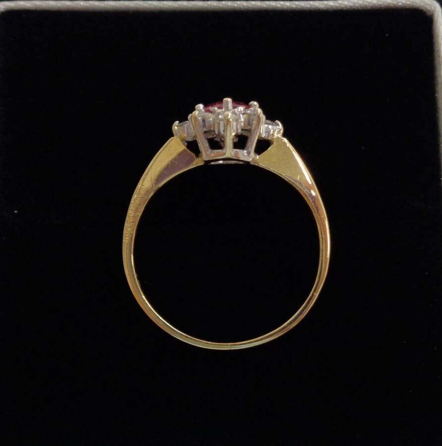 Small hot sale cluster ring