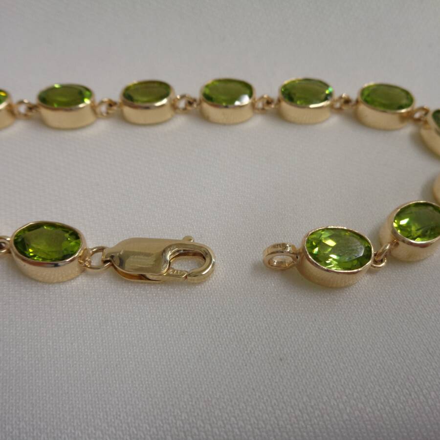 Peridot bracelet clearance gold