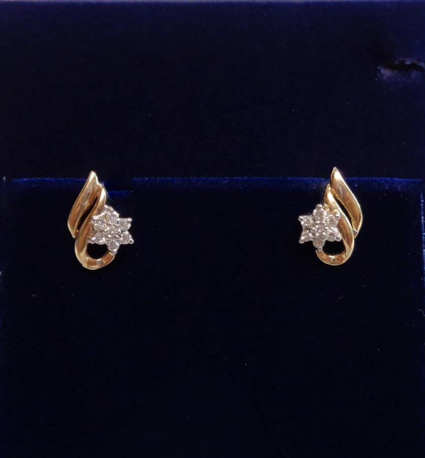 9ct White & Yellow Gold Diamond Flower Cluster Butterfly Stud Earrings Bezel Set Jewellery Earrings Stud Earrings 