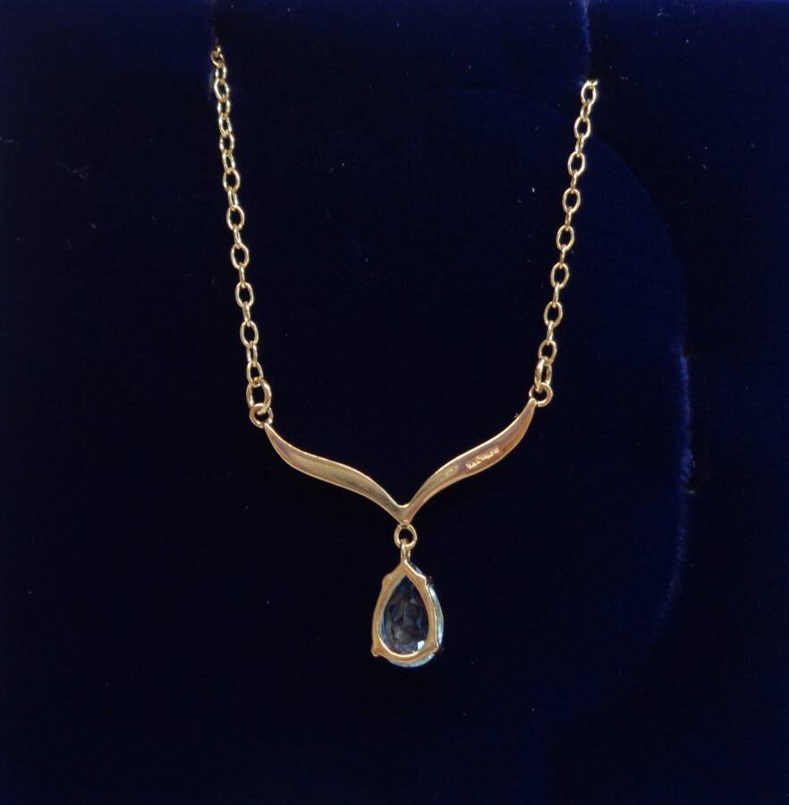 14k Yellow Gold Topaz Necklace, Brilliant Sky Blue 6 Carat Oval Shaped –  Tilo Jewelry®