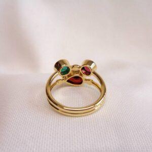 Stunning Ruby, Garnet and Emerald Ring 18ct Yellow Gold - Size N (US 6.75) - S7558 - Image 5