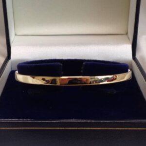 Solid 9 Carat Gold Bangle - 19.3g - Heavy! - 60mm Diameter (S8057) - Image 4