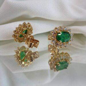 Beautiful Emerald & Diamond Cluster Earrings 14ct Yellow Gold - 13mm x 11mm (S7533) - Image 4