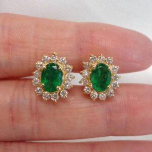 Beautiful Emerald & Diamond Cluster Earrings 14ct Yellow Gold - 13mm x 11mm (S7533) - Image 6