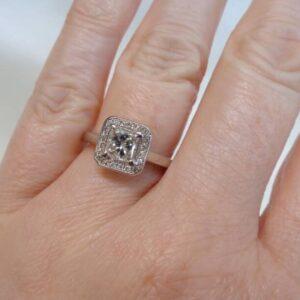 Spectacular Princess Cut 0.81ct Diamond Cluster Ring Platinum - Certified - Size J - (S7718) - Image 5