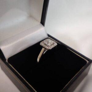 Spectacular Princess Cut 0.81ct Diamond Cluster Ring Platinum - Certified - Size J - (S7718) - Image 6