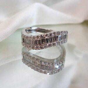 Exquisite 0.60ct Diamond Band 18ct White Gold - Size N (S7734) - Image 3