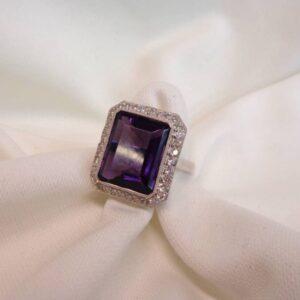 Breathtaking Amethyst & 0.70ct Diamond Cluster Ring - Size N 1/2 (S7783) - Image 2