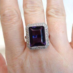 Breathtaking Amethyst & 0.70ct Diamond Cluster Ring - Size N 1/2 (S7783) - Image 4