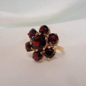 Vintage c.1963 Garnet Cluster Ring 0ct Yellow Gol9 - 5.5g - 1963 London Hallmark - Size L 1/2 (S8049) - Image 3