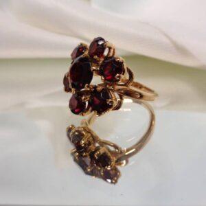 Vintage c.1963 Garnet Cluster Ring 0ct Yellow Gol9 - 5.5g - 1963 London Hallmark - Size L 1/2 (S8049) - Image 4