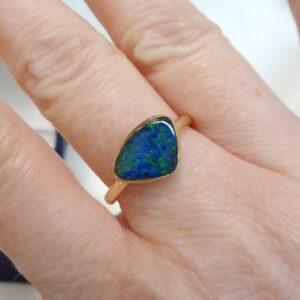 Beautiful Black Opal Ring 14ct Yellow Gold - Size O (S7603) - Image 4