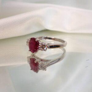 Stunning 0.90ct Ruby & 0.37ct Diamond Three Stone Ring 18ct Gold - Certified - S7896 - Image 6