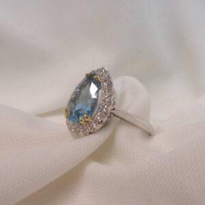 Spectacular 6.51ct Aquamarine & 0.79ct Diamond Cluster Ring 18ct Gold - Size O 1/2 (S7728) - Image 3