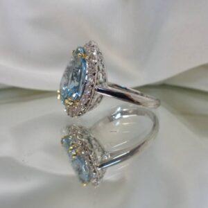 Spectacular 6.51ct Aquamarine & 0.79ct Diamond Cluster Ring 18ct Gold - Size O 1/2 (S7728) - Image 7