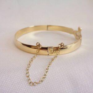 Solid Claddagh Bangle 9ct Yellow Gold - 60mm x 55mm - 14.6g - S8133 - Image 3