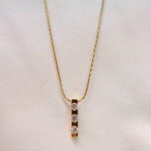 Elegant Three Stone 0.30ct Diamond Necklace 18ct Yellow Gold - 18'' Chain (S7925) - Image 2