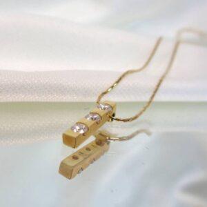 Elegant Three Stone 0.30ct Diamond Necklace 18ct Yellow Gold - 18'' Chain (S7925) - Image 4