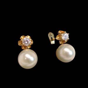 Beautiful Cultured Pearl & Diamond Drop Earrings 18ct Gold - Lever Back Closure - S8255 - Image 5