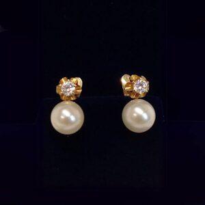 Beautiful Cultured Pearl & Diamond Drop Earrings 18ct Gold - Lever Back Closure - S8255 - Image 3
