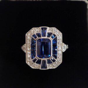 Beautiful Art Deco Style Sapphire & Diamond Cluster Ring Platinum - Size P (US 7.5) (S8240) - Image 1