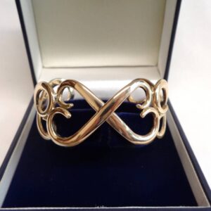 Solid Heart Bangle 9ct Yellow Gold - 45.4 grams! 60mm x 48mm (S8349) - Image 1