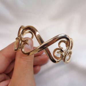 Solid Heart Bangle 9ct Yellow Gold - 45.4 grams! 60mm x 48mm (S8349) - Image 5