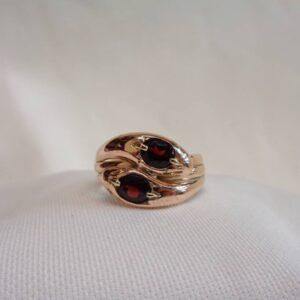 Antique c.1903 Garnet Double Snake Ring 9ct Gold - Size R 1/2 (US 8.75) - S8367 - Image 4