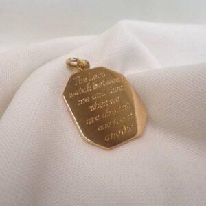 Mizpah Pendant 9ct Yellow Gold - Length 30mm - 7.9 grams (S8331) - Image 3