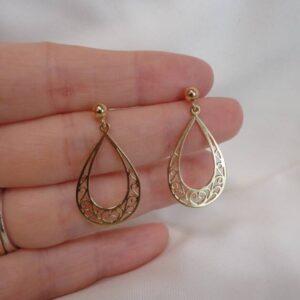 Fancy Teardrop Shaped Drop Earrings 9ct Yellow Gold - Filigree - Length 30mm (S8343) - Image 3