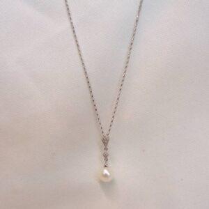 Stunning Cultured Pearl & Diamond Pendant 9ct White Gold - 18inch Chain (S8347) - Image 6