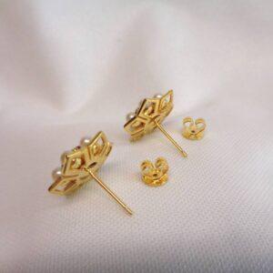 Amethyst & Seedpearl Stud Earrings 9ct Yellow Gold - Flower Design - Diameter 16mm (S8374) - Image 5