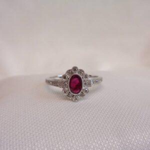 Beautiful Ruby & Diamond Cluster Ring 18ct White Gold - Size O 1/2 (S7785) - Image 4