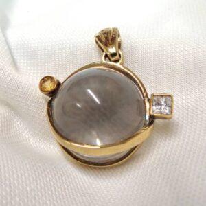 Pool Of Light Rock Crystal Pendant 9ct Yellow Gold - Length 26mm (S8382) - Image 2