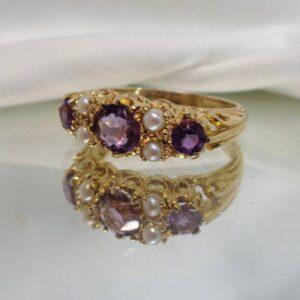 Vintage c.1967 Amethyst & Pearl Ring 9ct Yellow Gold - Size O (US 7) (S8391) - Image 6