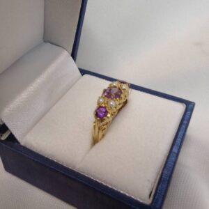 Vintage c.1967 Amethyst & Pearl Ring 9ct Yellow Gold - Size O (US 7) (S8391) - Image 7