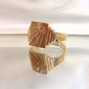 Vintage c.1967 Patterned Signet Ring 9ct Yellow Gold - Size U (US 10 1/4) (S8393) - Image 4