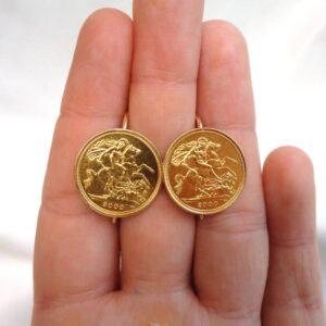 22ct Gold Half Sovereign Coin Earrings 9ct Gold Hooks - Dated 2000 - Length 23.5mm (S8386) - Image 4