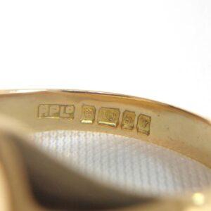 Vintage c.1971 Plain Polished Signet Ring Solid 18ct Yellow Gold - Size U 1/2- 7.8g (S8388) - Image 6