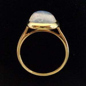 Beautiful Moonstone Ring 14ct Yellow Gold - Size O (US 7) (S8409) - Image 3