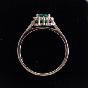 Quality Emerald & Diamond Cluster Ring 18ct White Gold - Size N 1/2 (US 6.75) (S7915) - Image 3