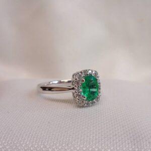 Quality Emerald & Diamond Cluster Ring 18ct White Gold - Size N 1/2 (US 6.75) (S7915) - Image 5