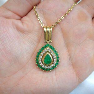 Quality Emerald & Diamond Pear Cluster Pendant 14ct Yellow Gold - Length 37mm - Chain 20in (S8296) - Image 5