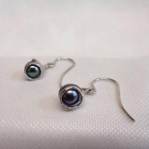 Black Cultured Pearl Drop Earrings 9ct White Gold - Length 22mm (S8446) - Image 4