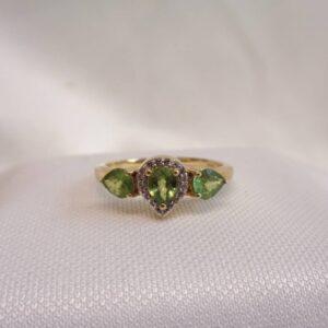 Peridot & Diamond Ring 9ct Yellow Gold - Size P 1/2 (S8455) - Image 4
