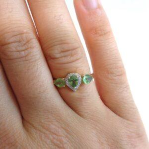 Peridot & Diamond Ring 9ct Yellow Gold - Size P 1/2 (S8455) - Image 8