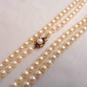 Vintage Cultured Pearl Necklace with 9ct Gold Sapphire & Pearl Clasp - Long Length 32 inches (S8456) - Image 3