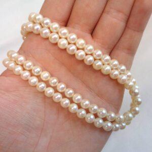 Vintage Cultured Pearl Necklace with 9ct Gold Sapphire & Pearl Clasp - Long Length 32 inches (S8456) - Image 7