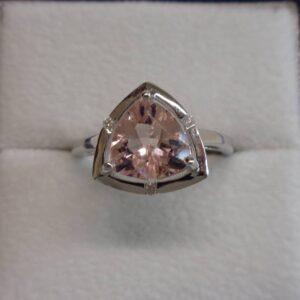 Beautiful Morganite & Diamond Ring 9ct White Gold - Size N (S8526) - Image 1